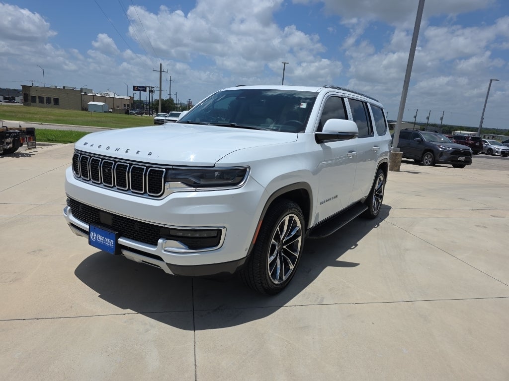 2022 Jeep Wagoneer — rear three-quarter view